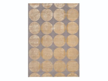 ZERO - Handmade wool and silk rug with geometric shapes by Turri