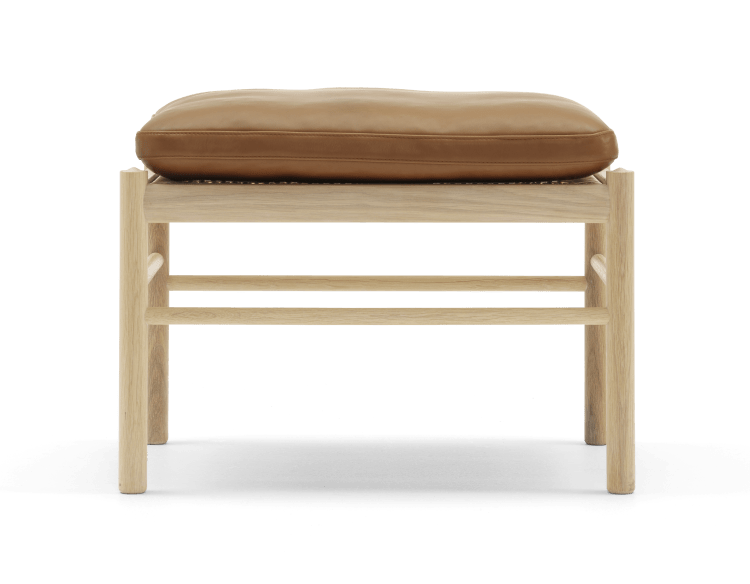 OW149F | Colonial footstool