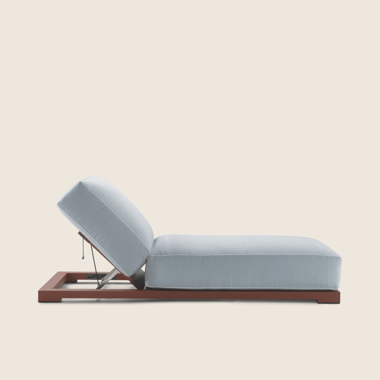 MILOS Outdoor Daybeds by Flexform