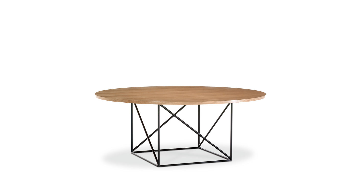 LC15 TABLE DE CONF?RENCE by Cassina