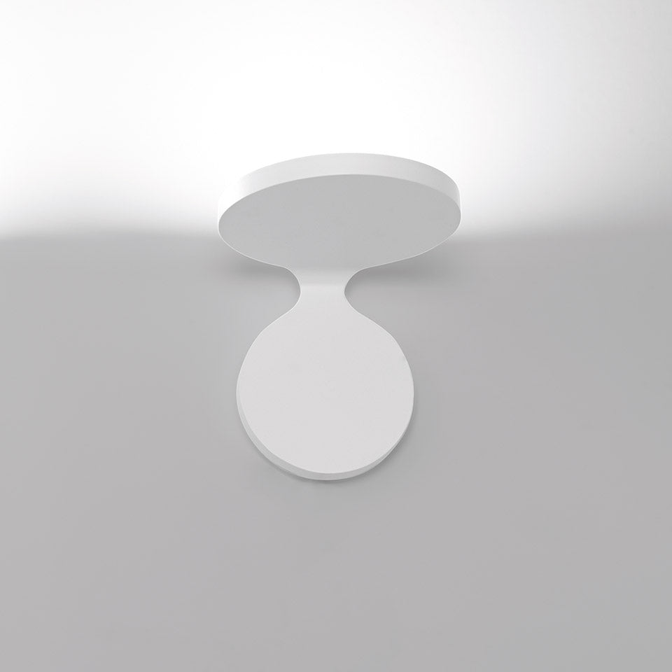 Rea 17 Wall Lamp by Artemide